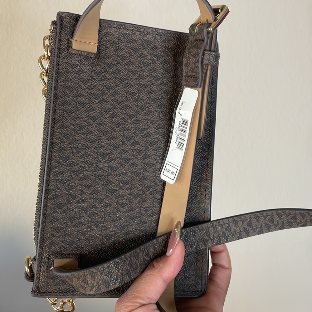 Michael Kors NWT Monogram Belt Bag Brown womans Large - Picture 3 of 7